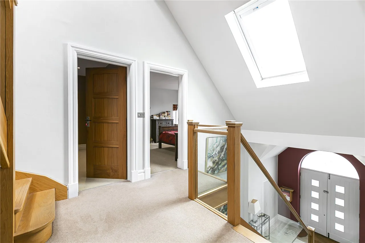 Parkgate Crescent, Hadley Wood, EN4 0NW, photo 21