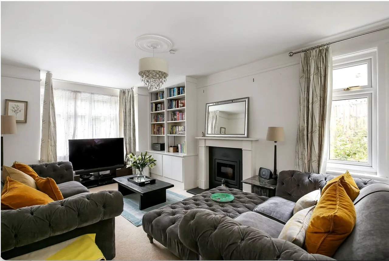 Coombe Road, Salisbury, Wiltshire, SP2 8BN, photo 4