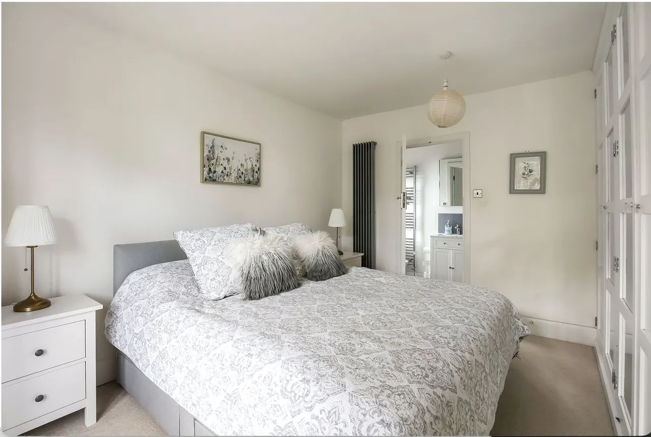 Coombe Road, Salisbury, Wiltshire, SP2 8BN, photo 9