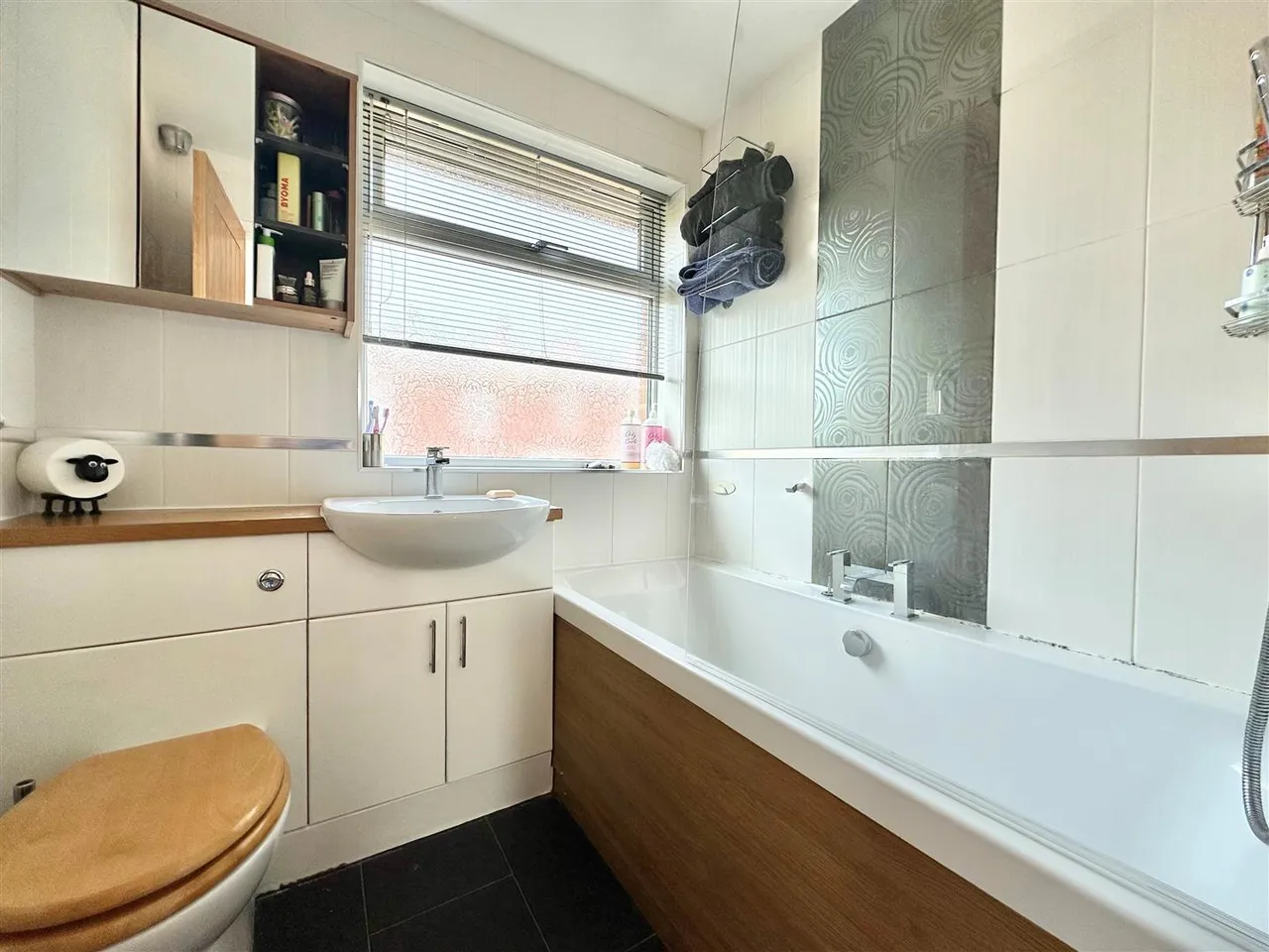 Meadow Lane, Disley, SK12, photo 13