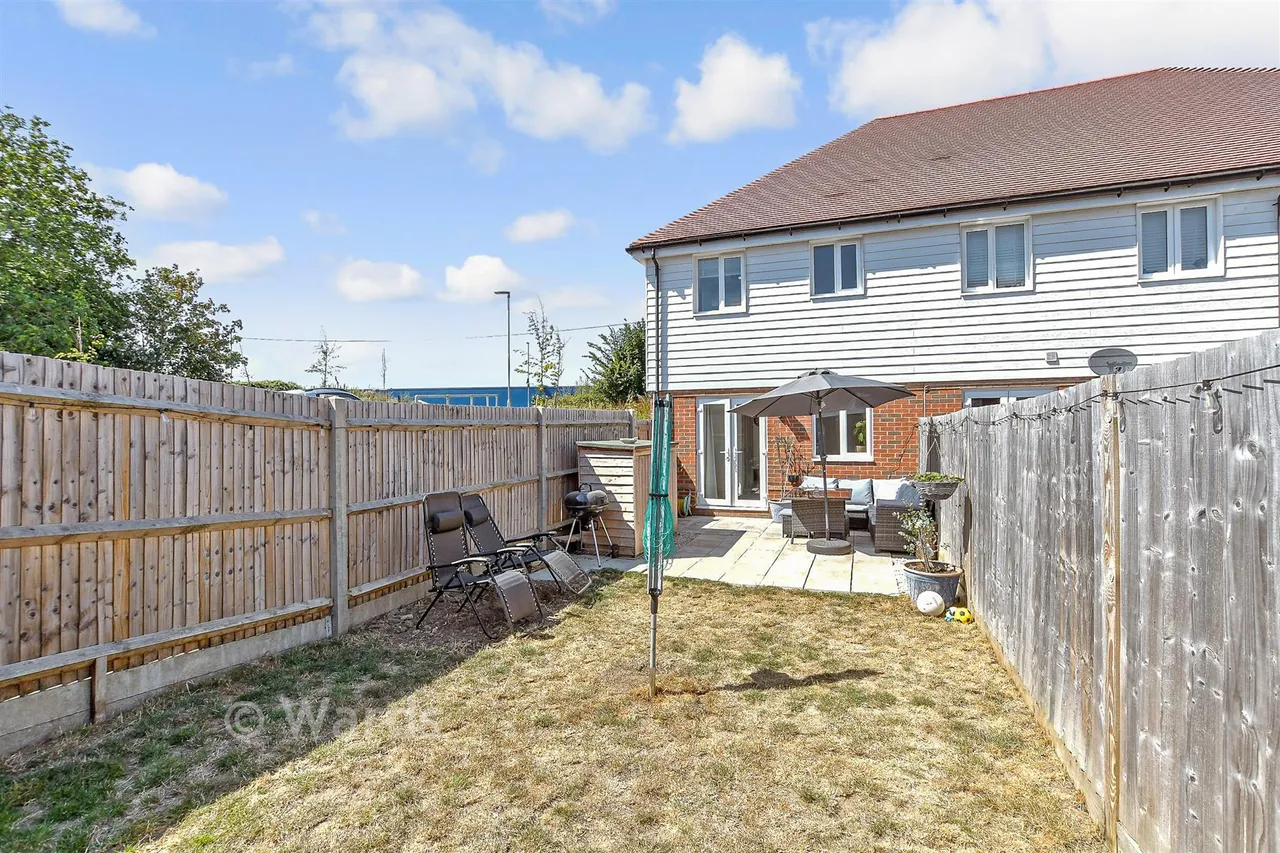 Harvey Drive, Faversham, ME13, photo 8