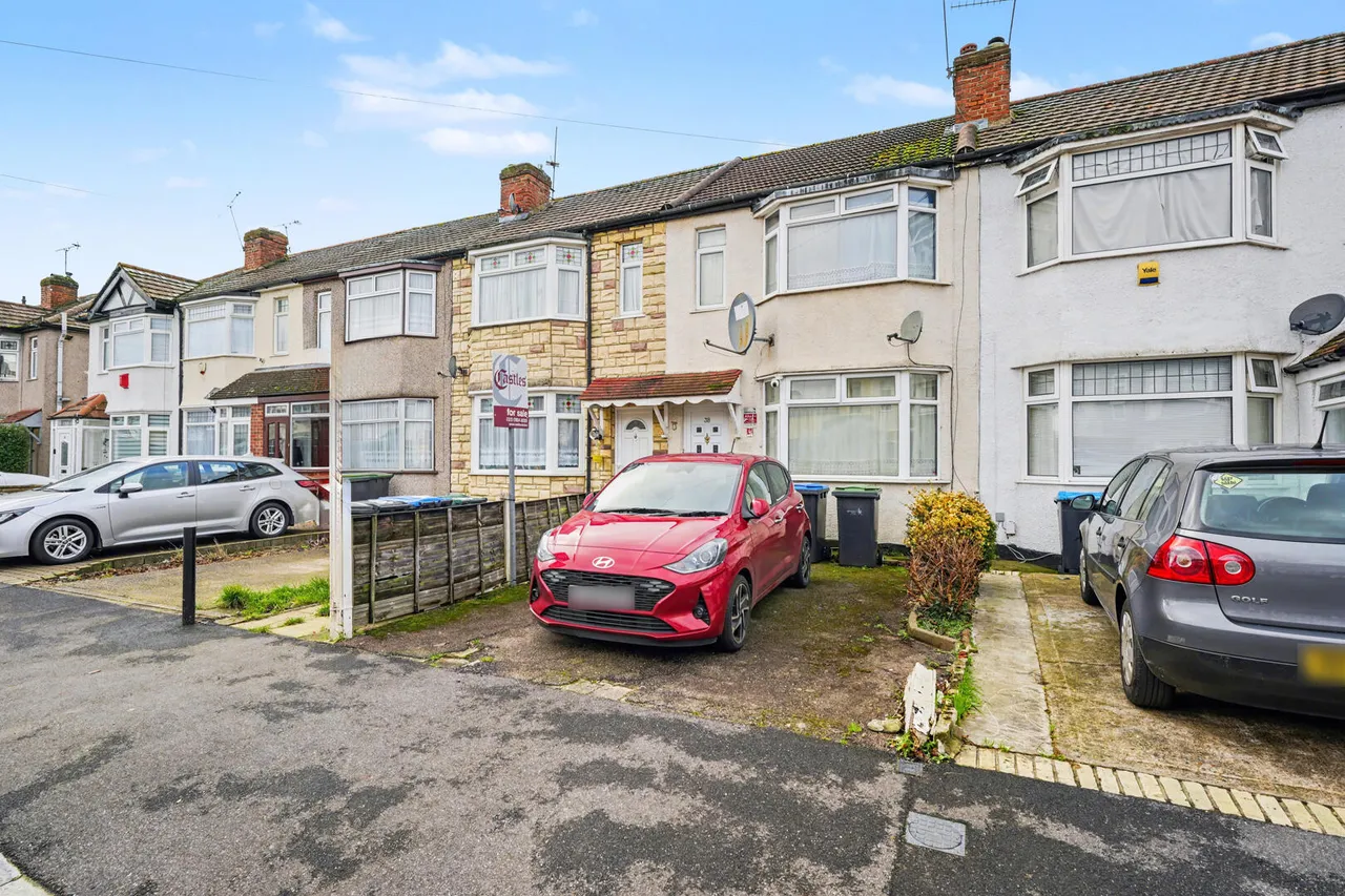 Balmoral Road, EN3, photo 18