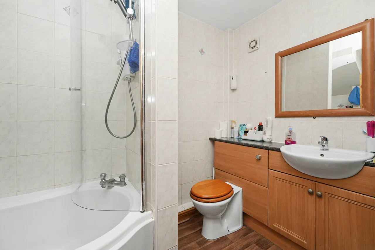 Balmoral Road, EN3, photo 10