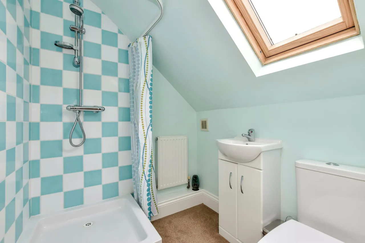 Oak Tree Close, Abbots Langley, WD5, photo 18