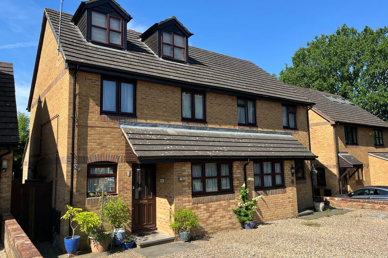 4 bed house for sale, Oak Tree Close, Abbots Langley, WD5