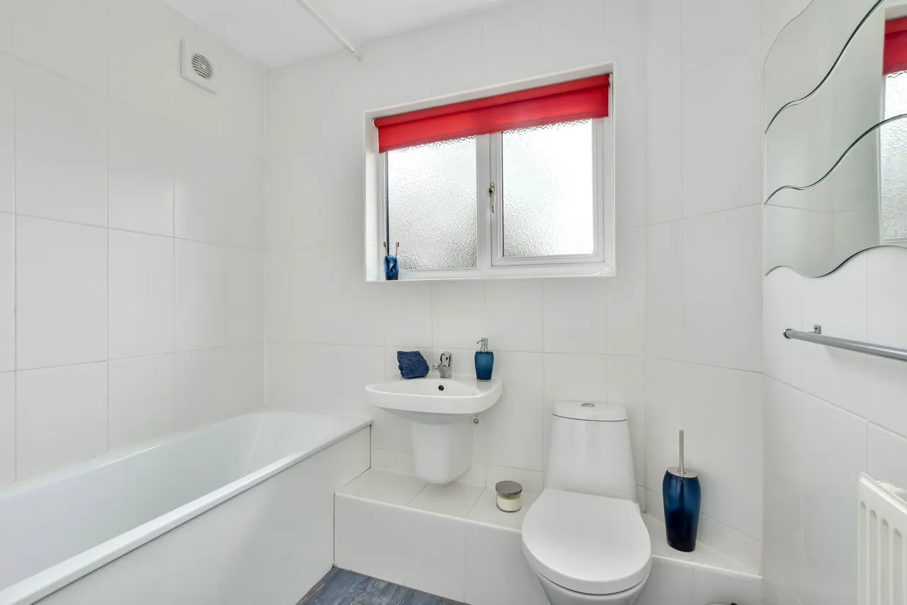Oak Tree Close, Abbots Langley, WD5, photo 14