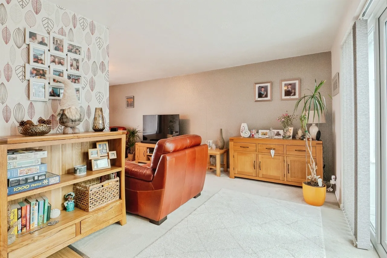Althorpe Drive, Loughborough, photo 5