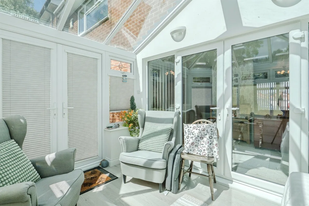 Althorpe Drive, Loughborough, photo 12