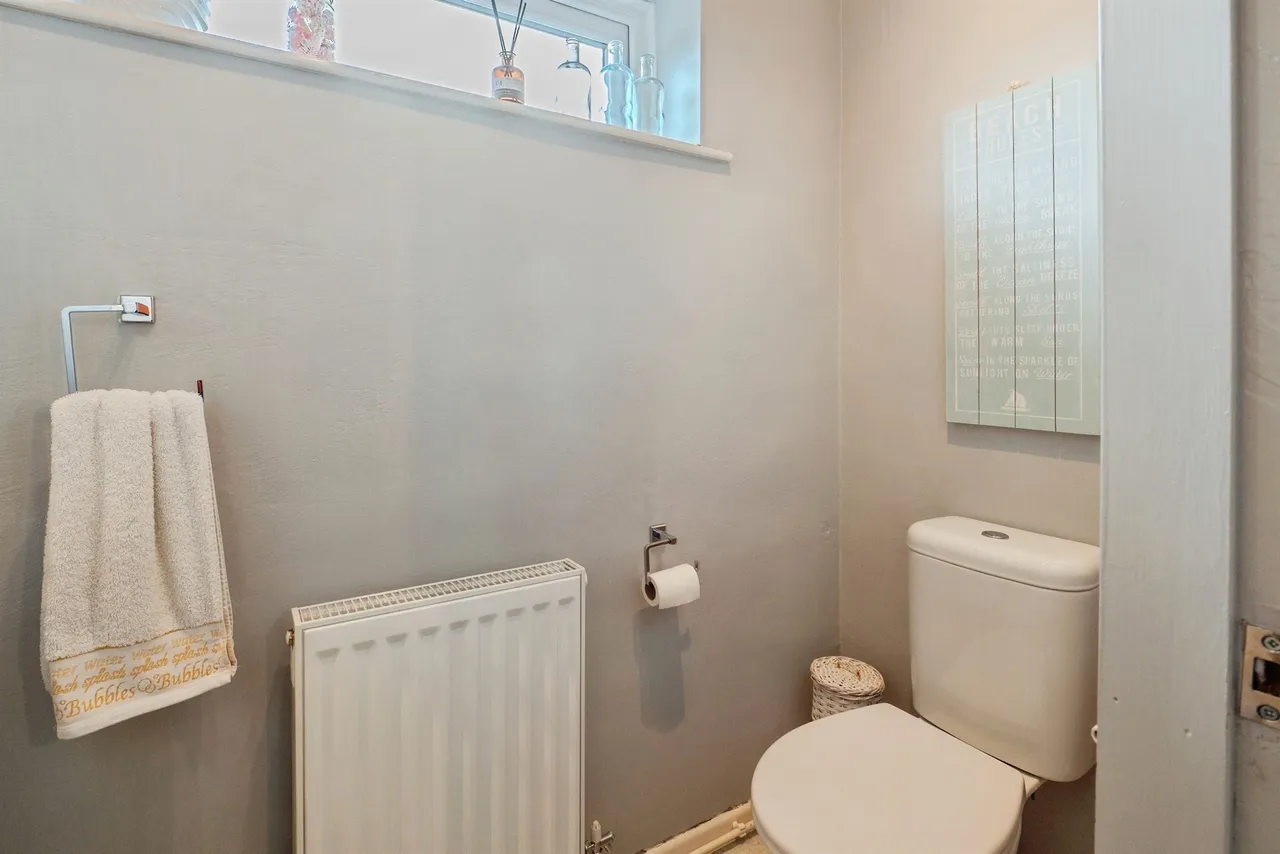 Althorpe Drive, Loughborough, photo 10