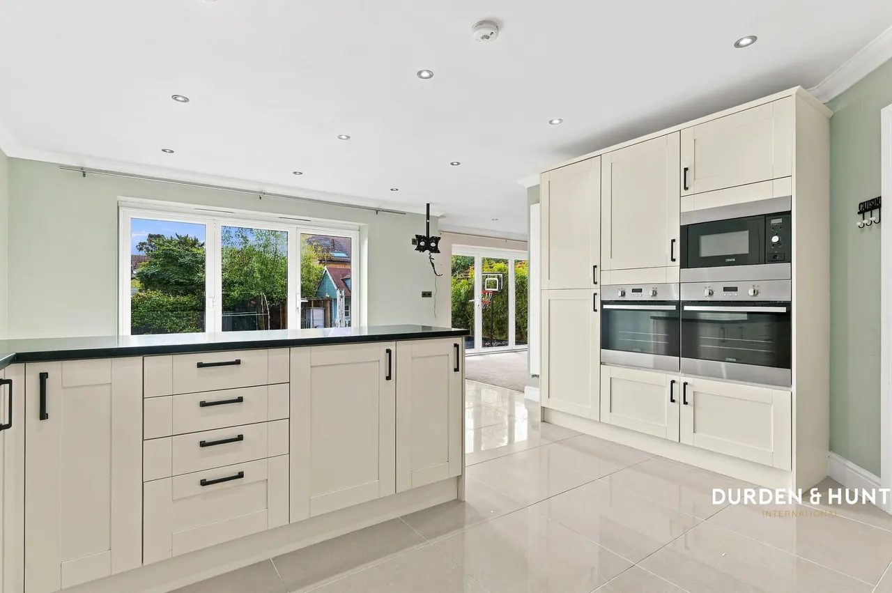Trinity Road, Rayleigh, SS6, photo 8