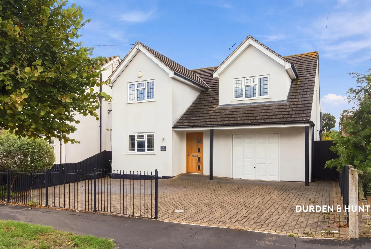 4 bed house for sale, Trinity Road, Rayleigh, SS6