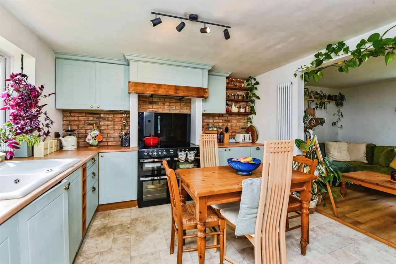 Coronation Road, Frome, BA11, photo 8