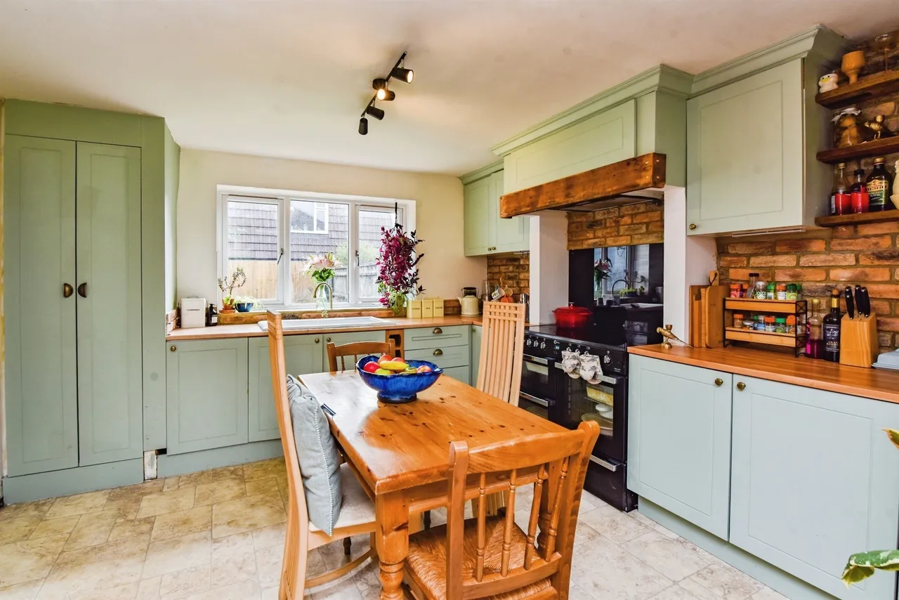 Coronation Road, Frome, BA11, photo 3