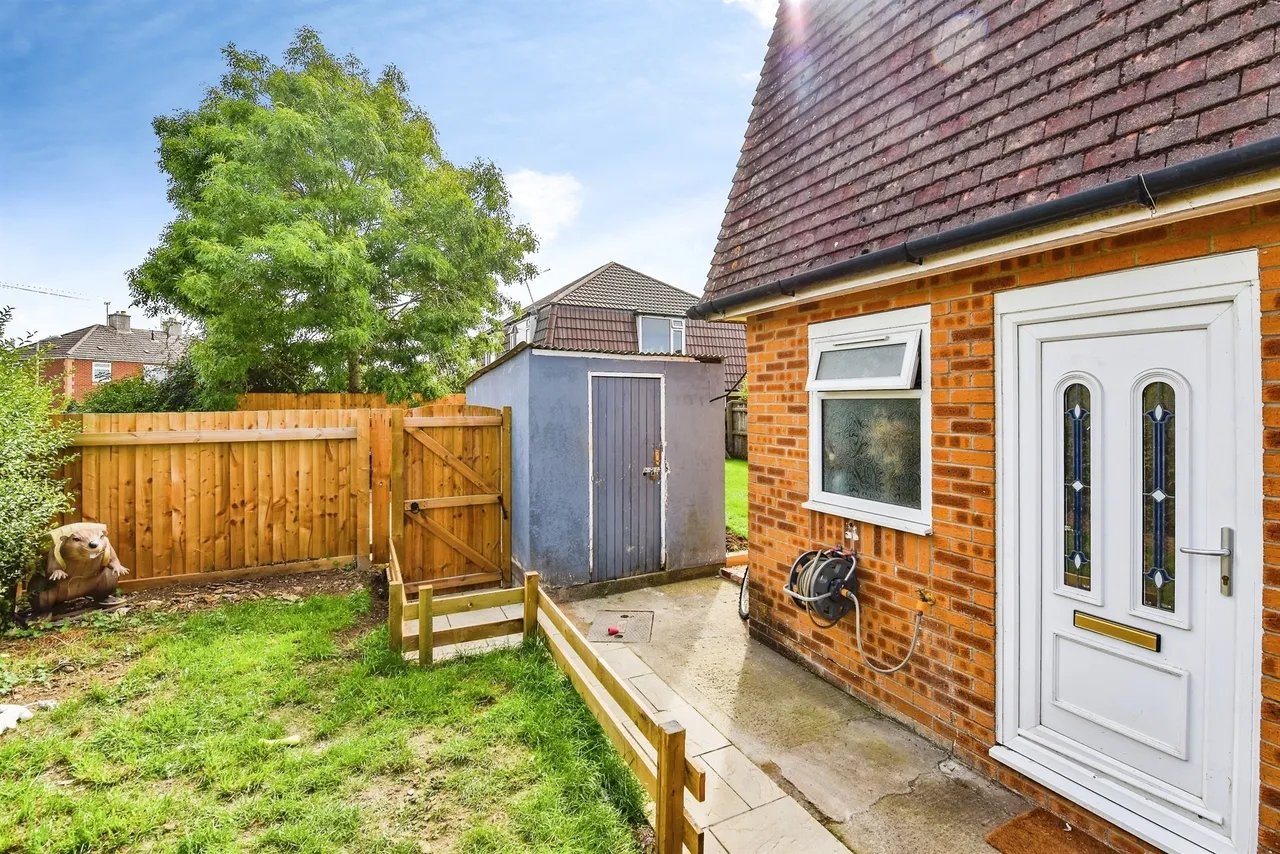 Coronation Road, Frome, BA11, photo 14
