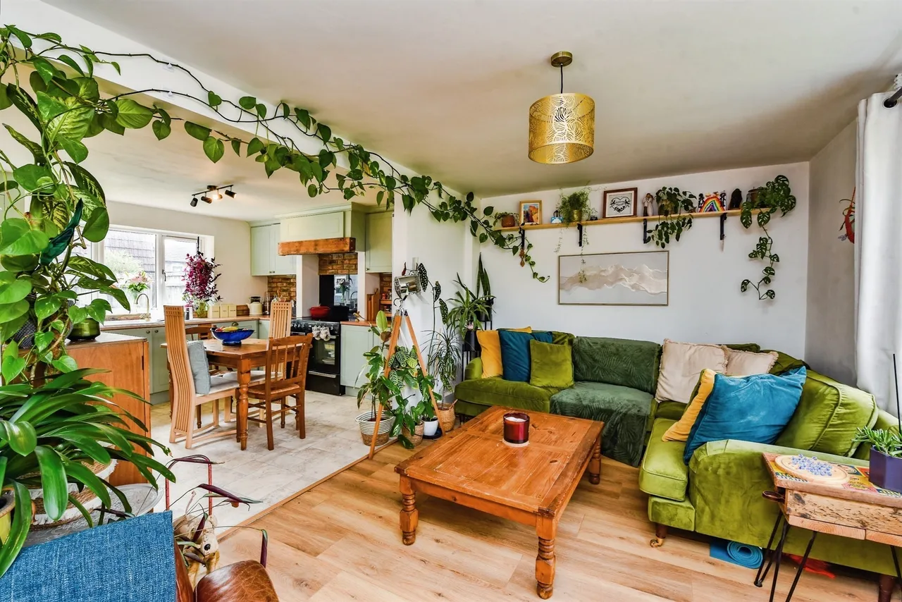 Coronation Road, Frome, BA11, photo 2