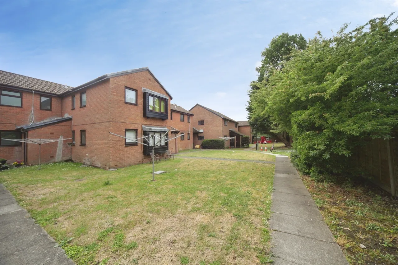 Colin Road, Luton, LU2, photo 10
