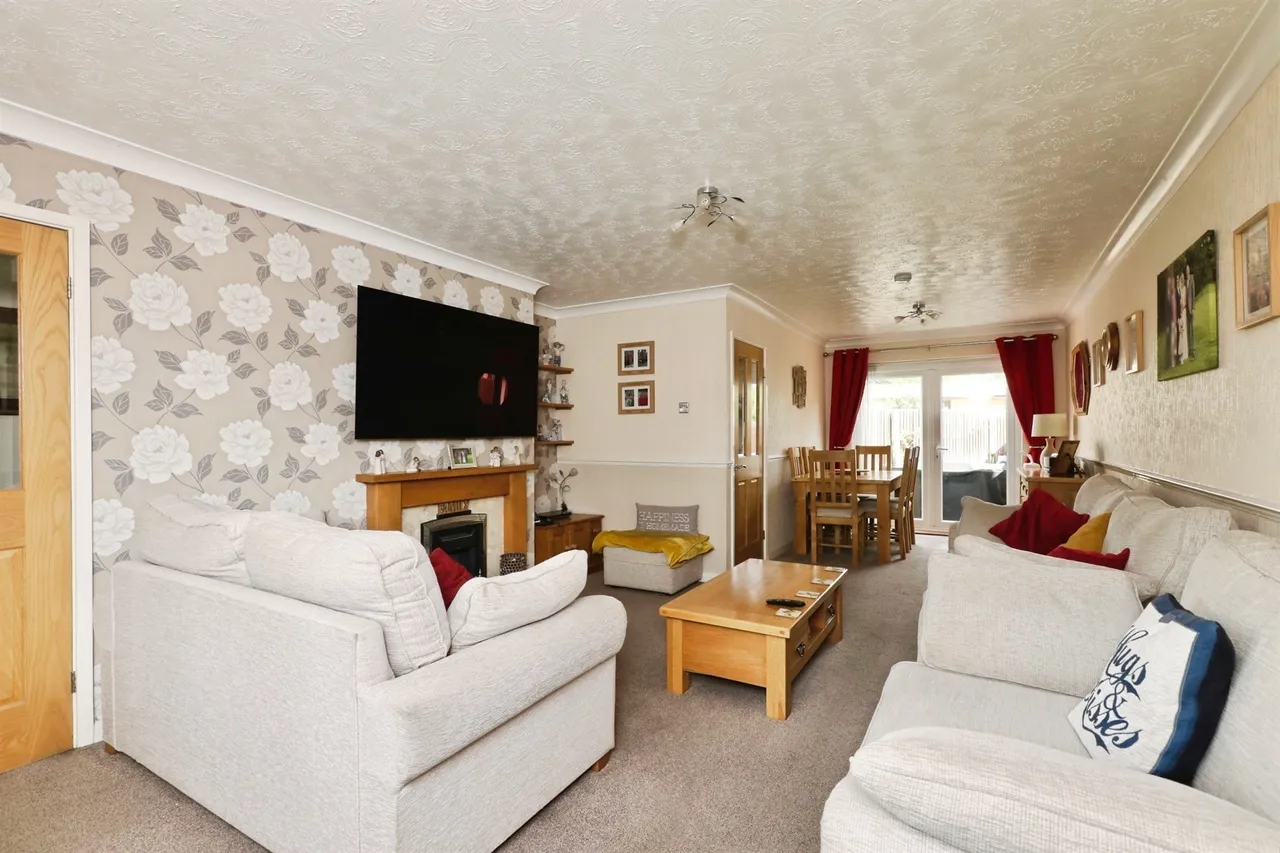 Stirling Avenue, Bawtry, DONCASTER, photo 8