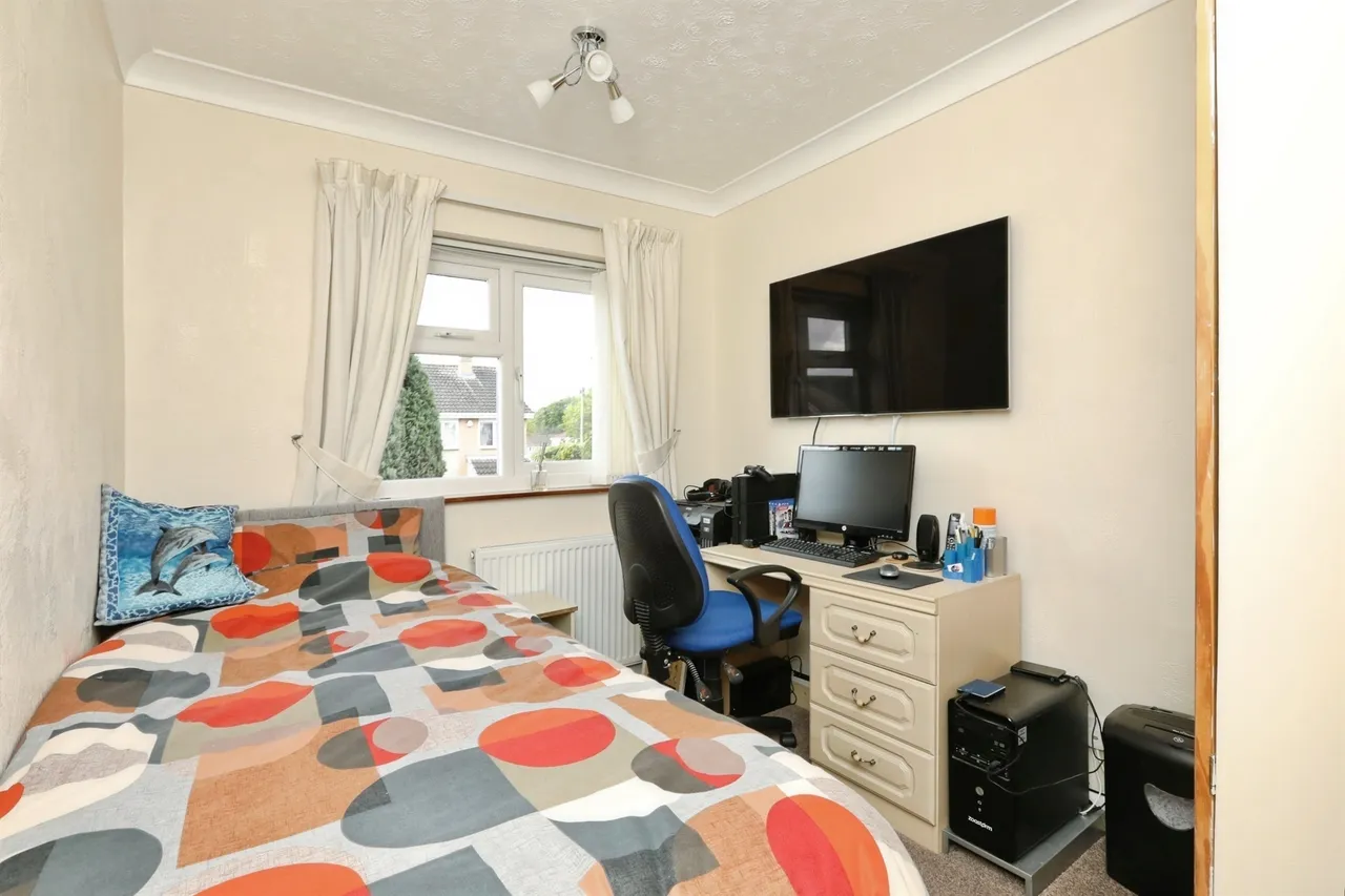 Stirling Avenue, Bawtry, DONCASTER, photo 11