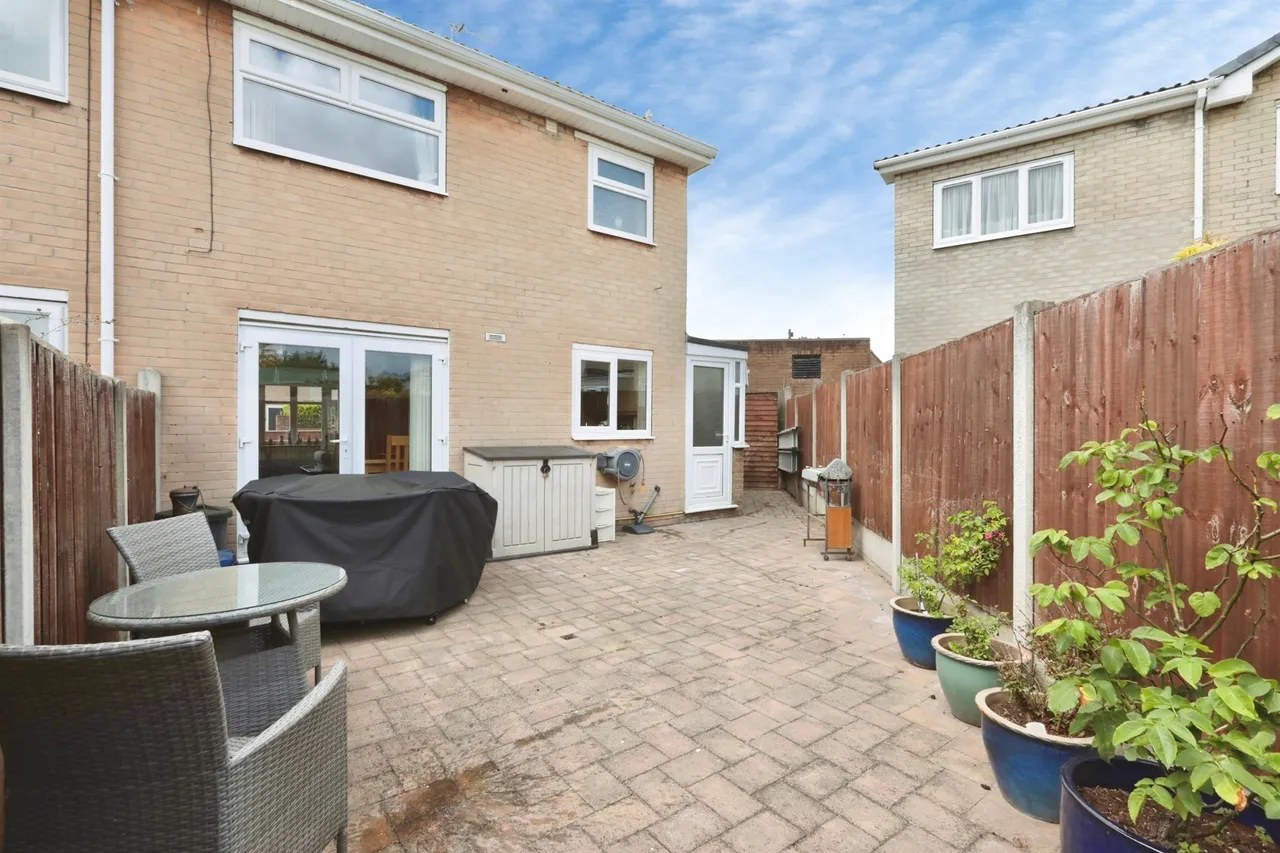 Stirling Avenue, Bawtry, DONCASTER, photo 12