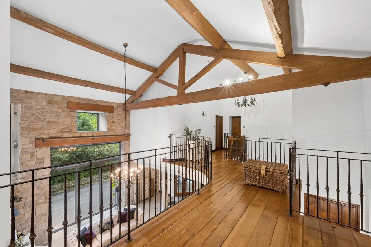 Longworth Road, Egerton, photo 24