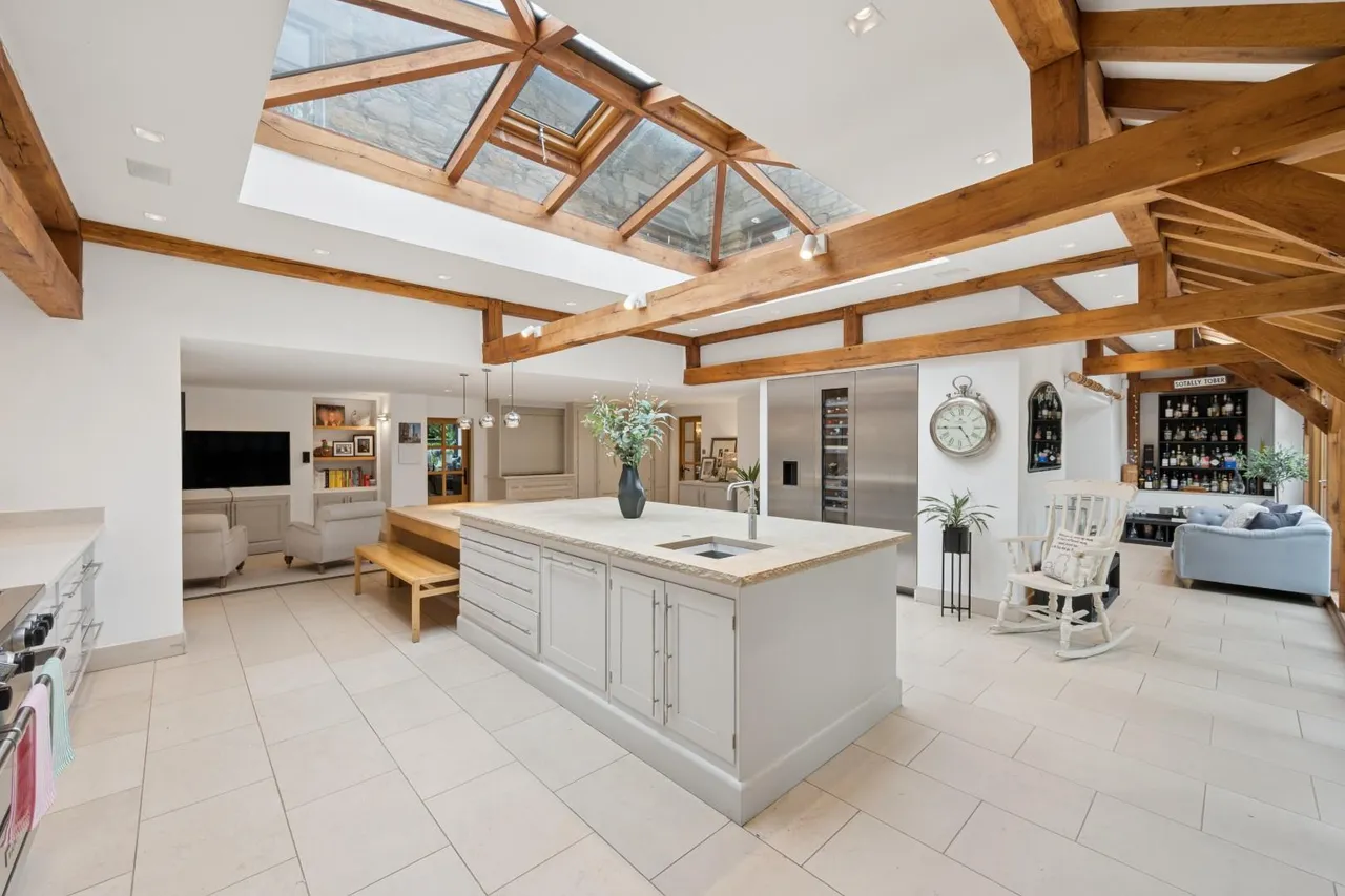 Longworth Road, Egerton, photo 9