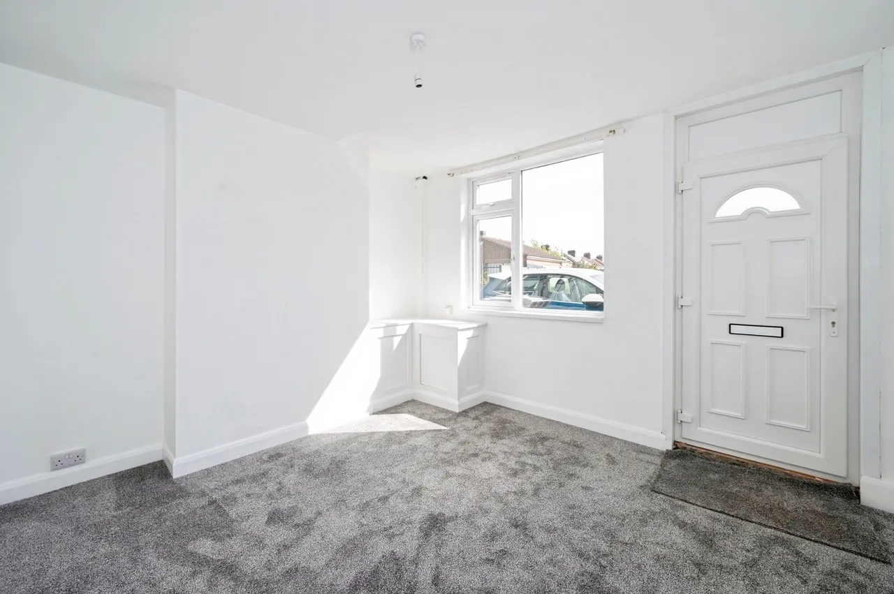 Queen Street, Kirkby-in-Ashfield, Nottingham, Nottinghamshire, NG17, photo 5