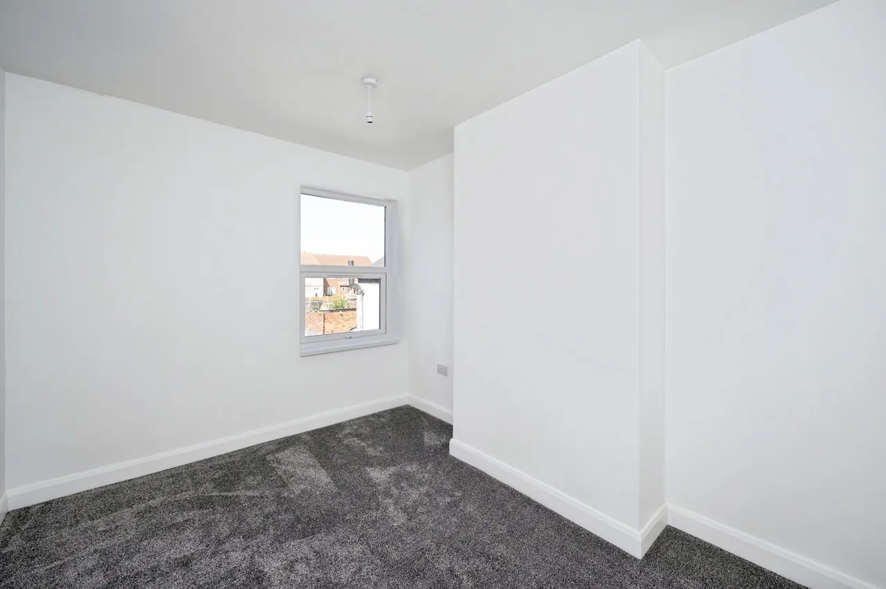 Queen Street, Kirkby-in-Ashfield, Nottingham, Nottinghamshire, NG17, photo 16