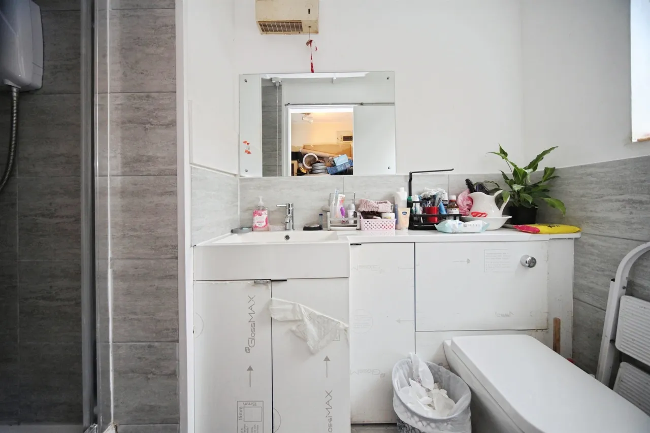 Repton Close, Luton, LU3, photo 4