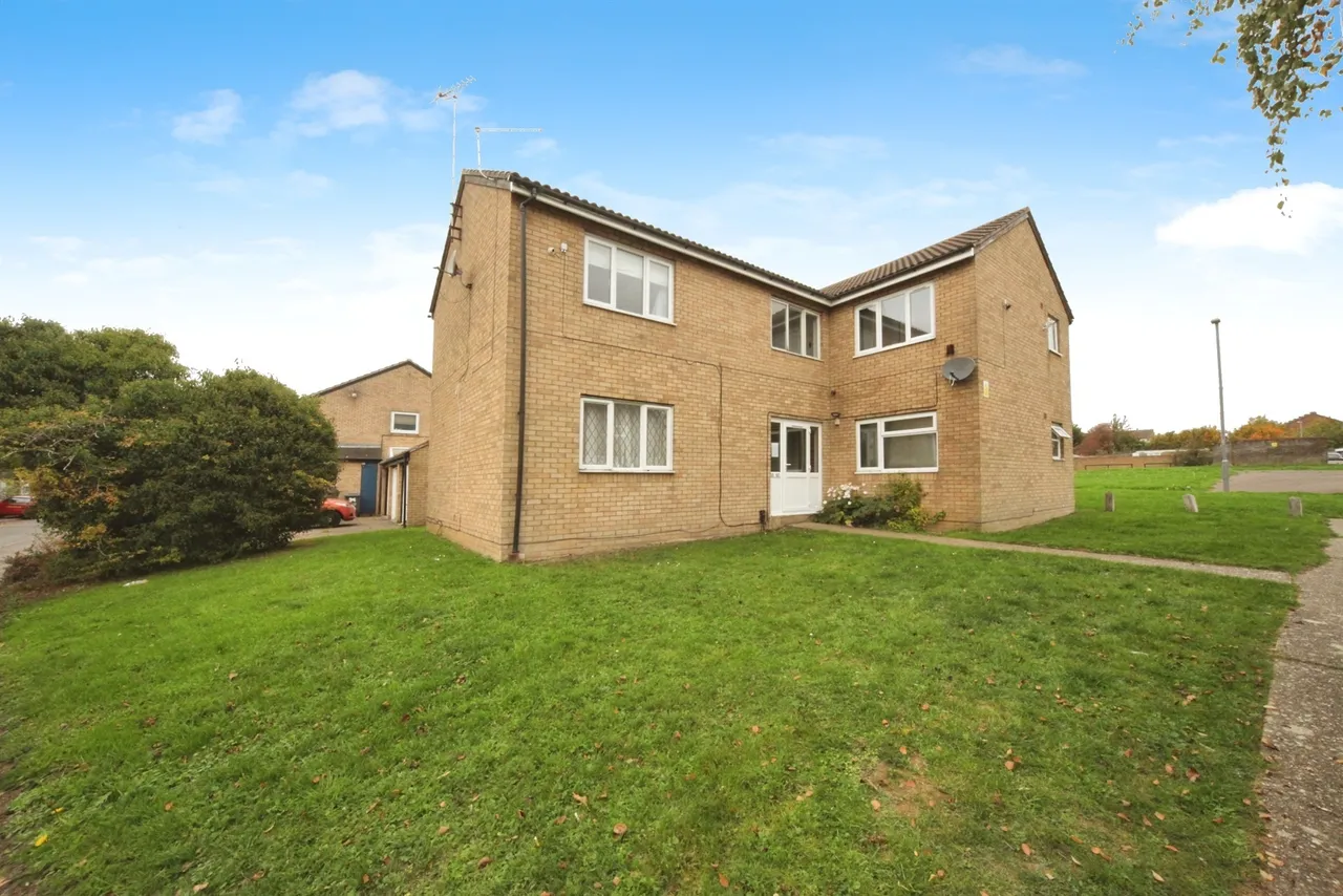 Repton Close, Luton, LU3, photo 7