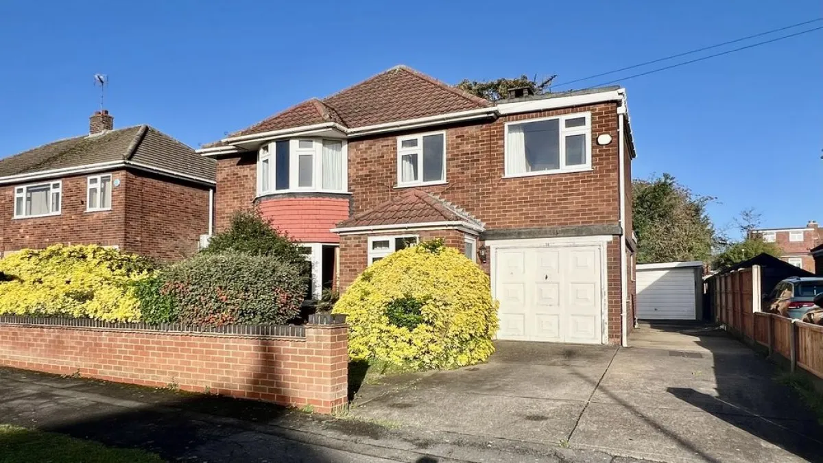 4 bed house for sale, Clarendon Road, Scunthorpe