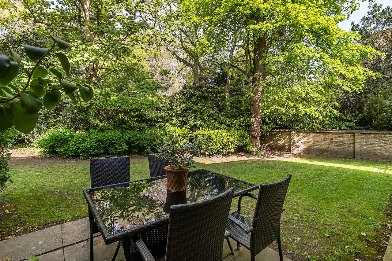 Selhurst Close, London, SW19, photo 4