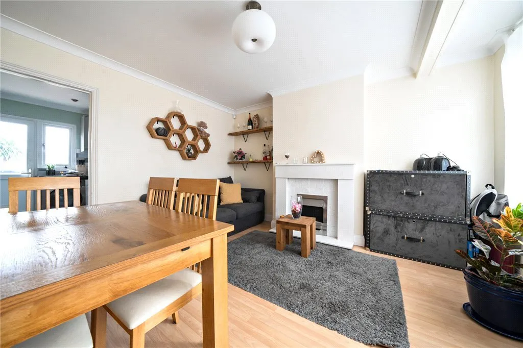 Radnor Avenue, DA16, photo 8
