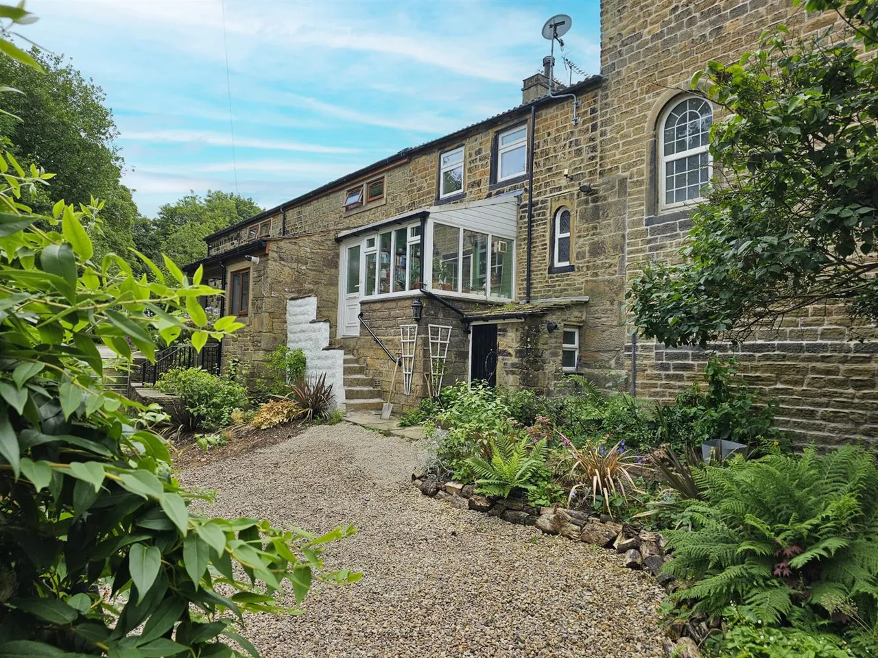 2 bed house for sale — Glen Lee Lane, Keighley, BD21 5QY