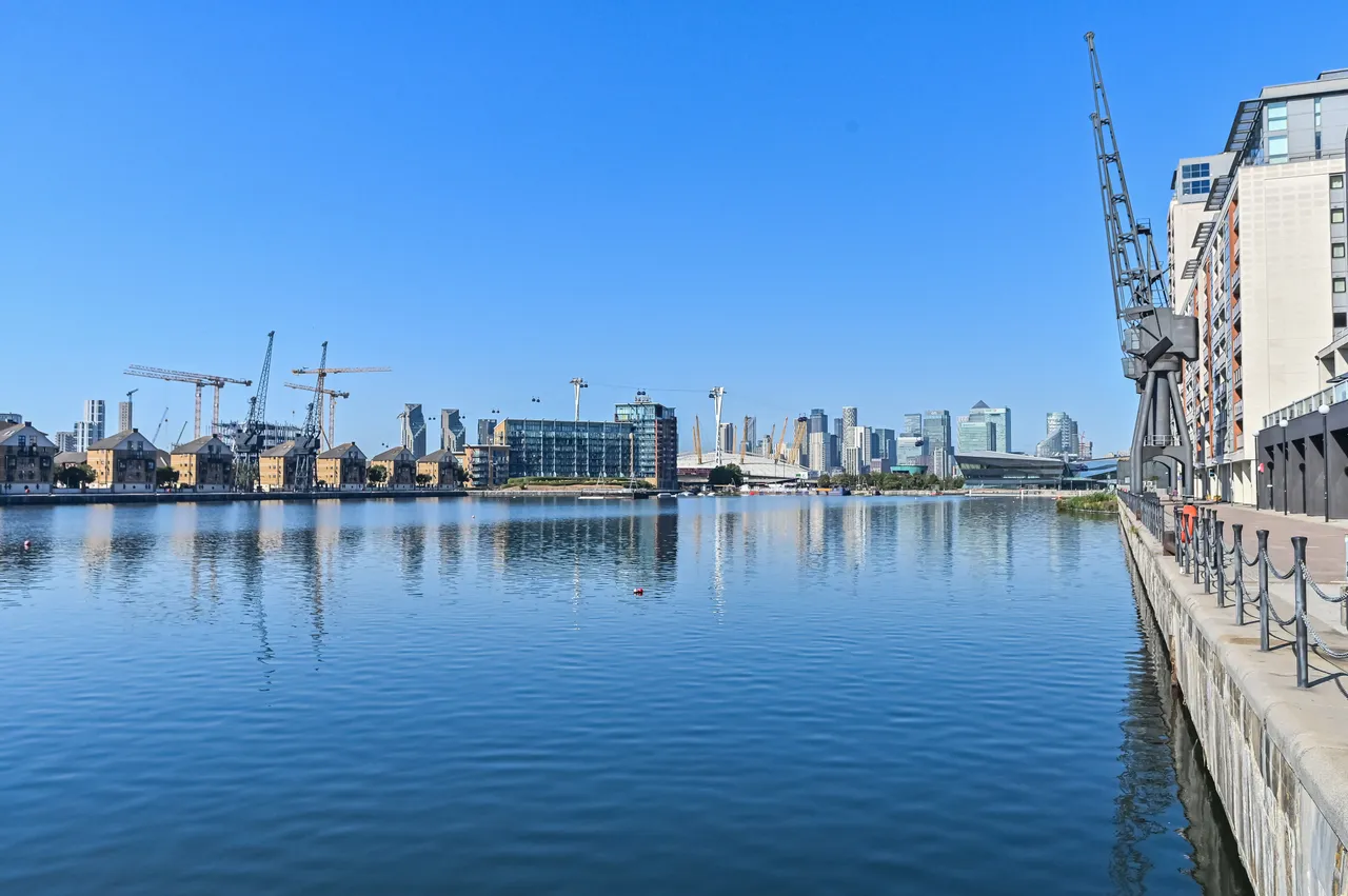 London, E16, photo 15