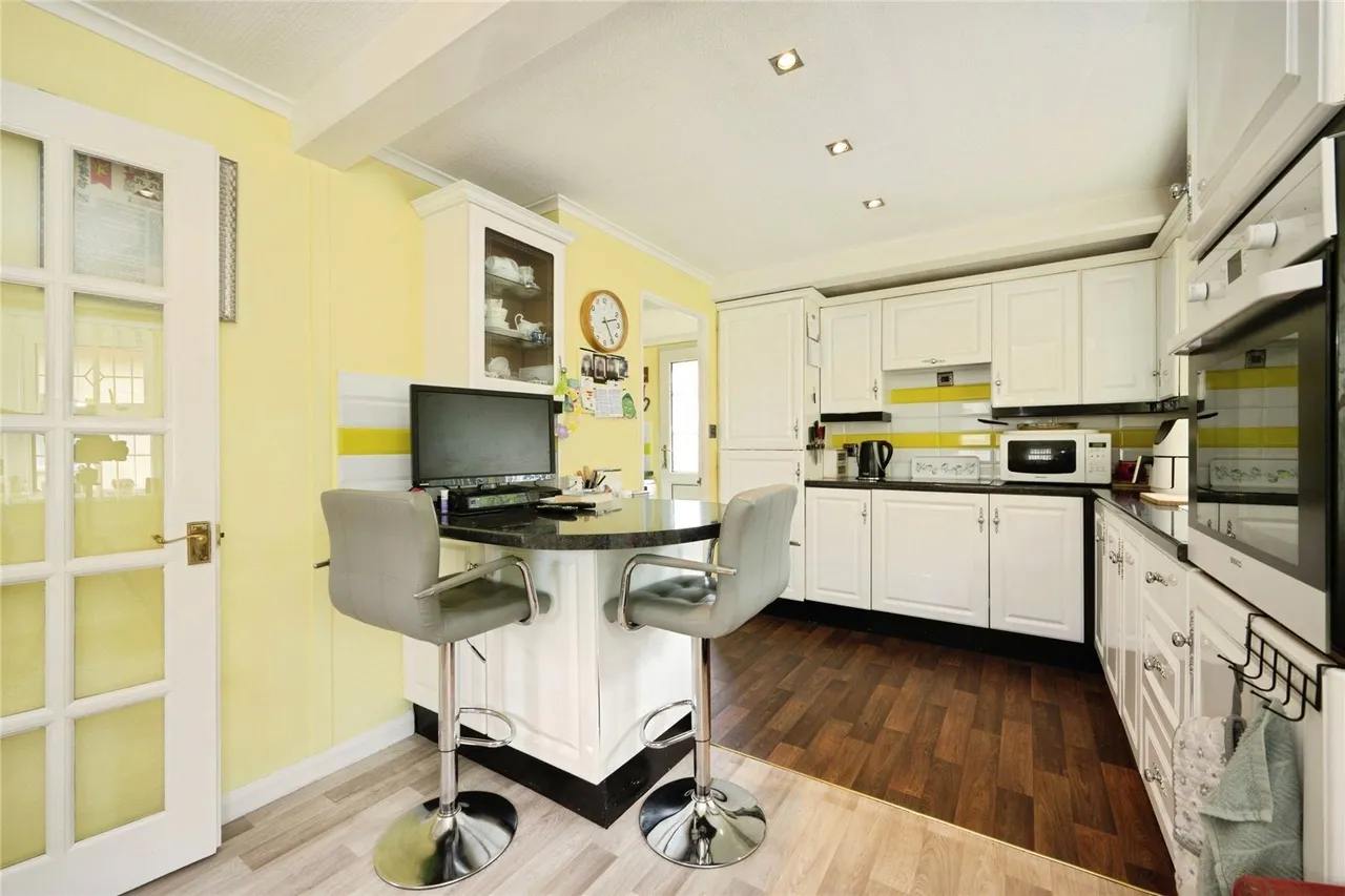 Half Moon Lane, LUTON, Bedfordshire, LU1, photo 8