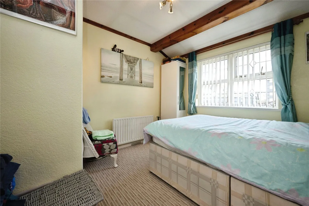 Half Moon Lane, LUTON, Bedfordshire, LU1, photo 14
