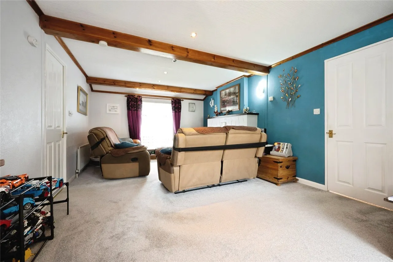 Half Moon Lane, LUTON, Bedfordshire, LU1, photo 4