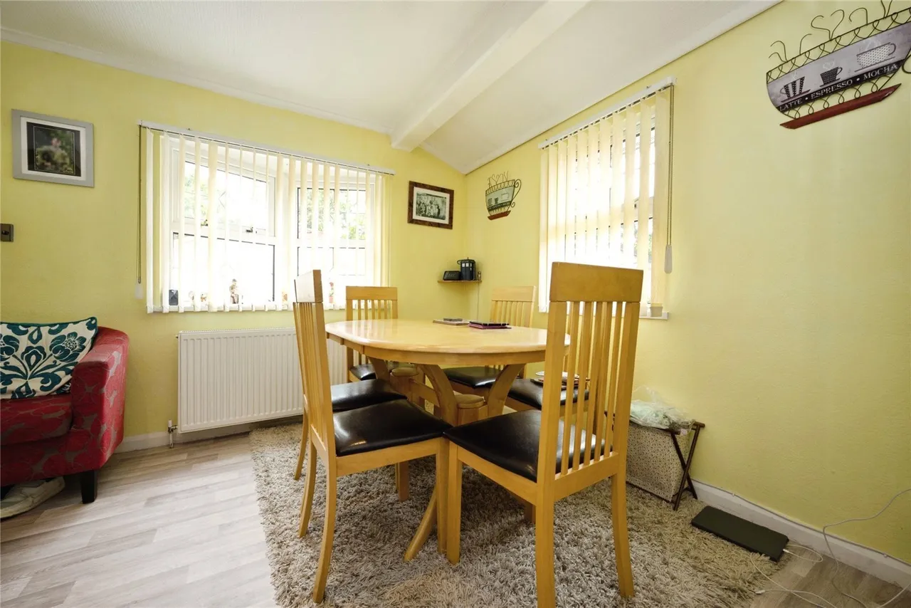 Half Moon Lane, LUTON, Bedfordshire, LU1, photo 5