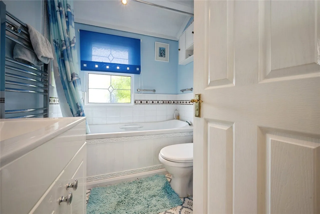 Half Moon Lane, LUTON, Bedfordshire, LU1, photo 15