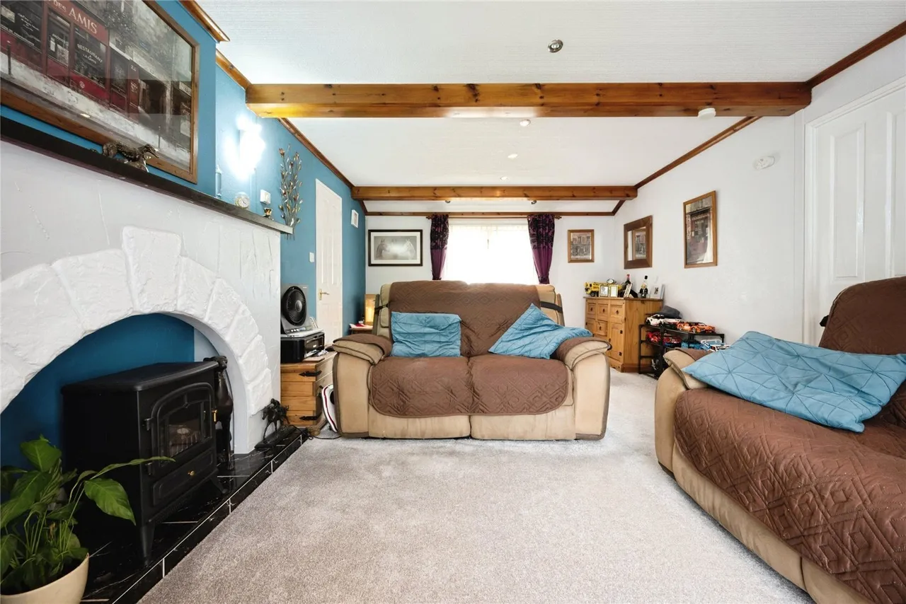 Half Moon Lane, LUTON, Bedfordshire, LU1, photo 3