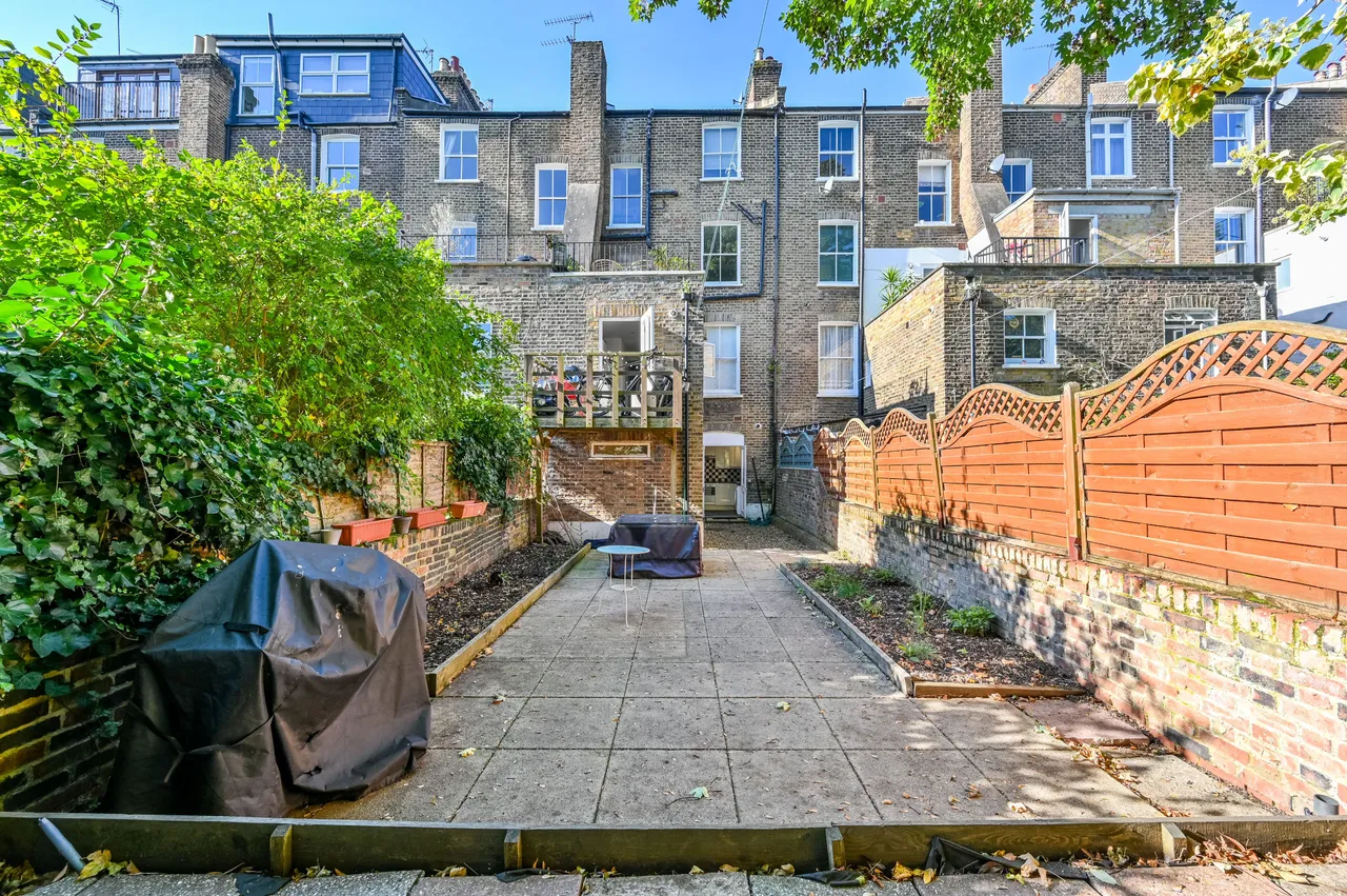 London, N7, photo 5
