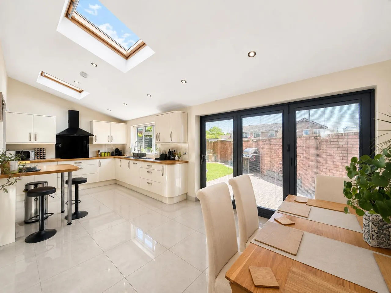 Neptune Gardens, Leighton Buzzard, LU7, photo 3