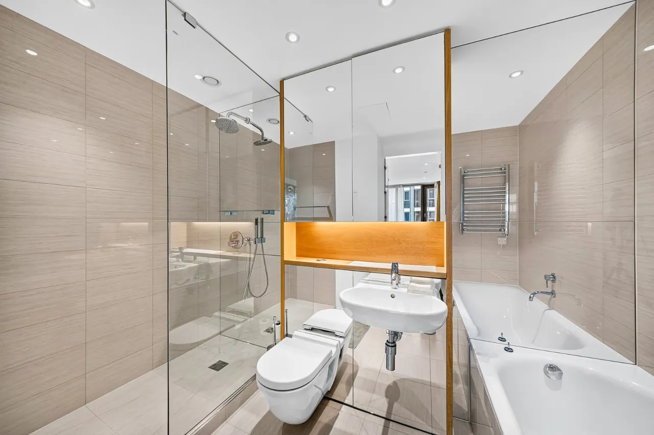 Eastfields Avenue, London, SW18, photo 6