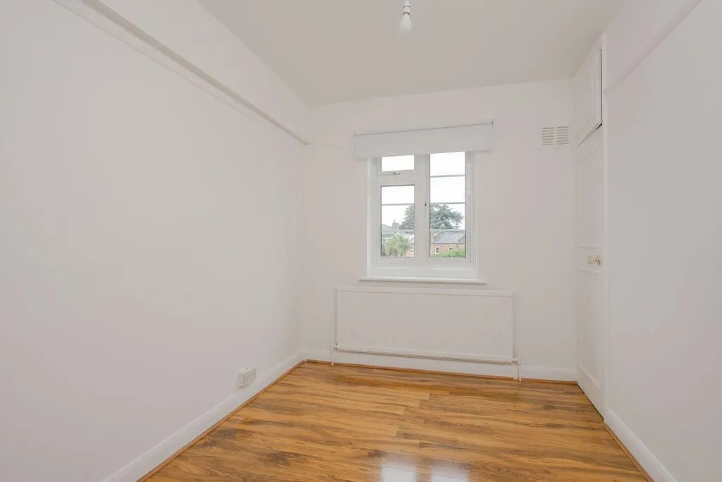 Upper Richmond Road West, London, SW14, photo 6