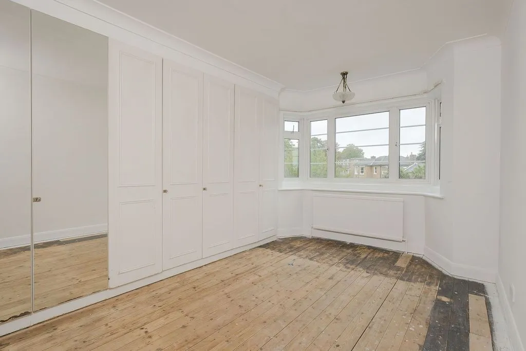 Upper Richmond Road West, London, SW14, photo 5