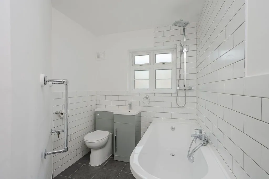 Upper Richmond Road West, London, SW14, photo 7