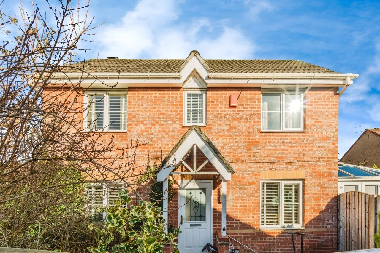 3 bed house for sale — Chedworth Drive, Manchester, Greater Manchester, M23
