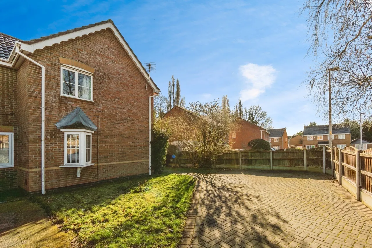 Chedworth Drive, Manchester, Greater Manchester, M23, photo 14