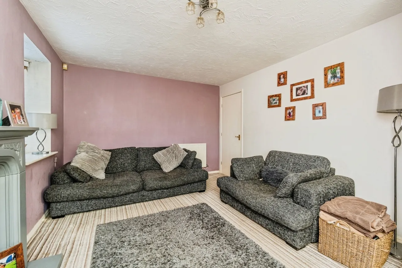 Chedworth Drive, Manchester, Greater Manchester, M23, photo 17