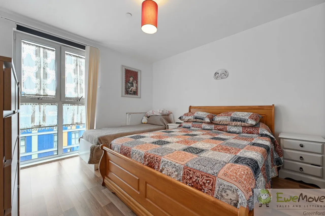 Hatton Road, Alperton, HA0, photo 2